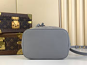 Louis Vuitton LV Néonoé BB Trianon Gray 20 x 20 x 13 cm - 3