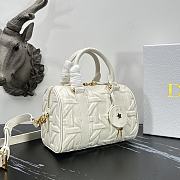 Dior Groove 20 Bag White Calfskin 20.5 x 13.5 x 12 cm - 2