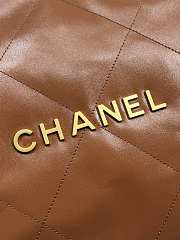 Chanel Small 22 Handbag Brown Gold 35x37x7cm - 2