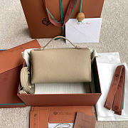Loro Piana Extra Pocket L19 Pounch In Beige 19x11x6.5cm - 3