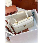 Loro Piana Extra Pocket L19 Pounch In White 19x11x6.5cm - 5