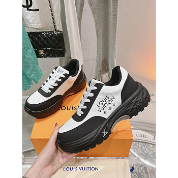 Louis Vuitton LV Discovery Sneakers Black&White