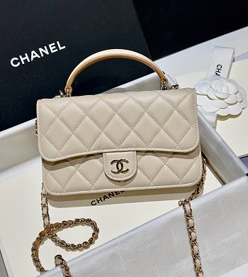 Chanel 23P Woc Flap Bag Caramel Lambskin 17cm