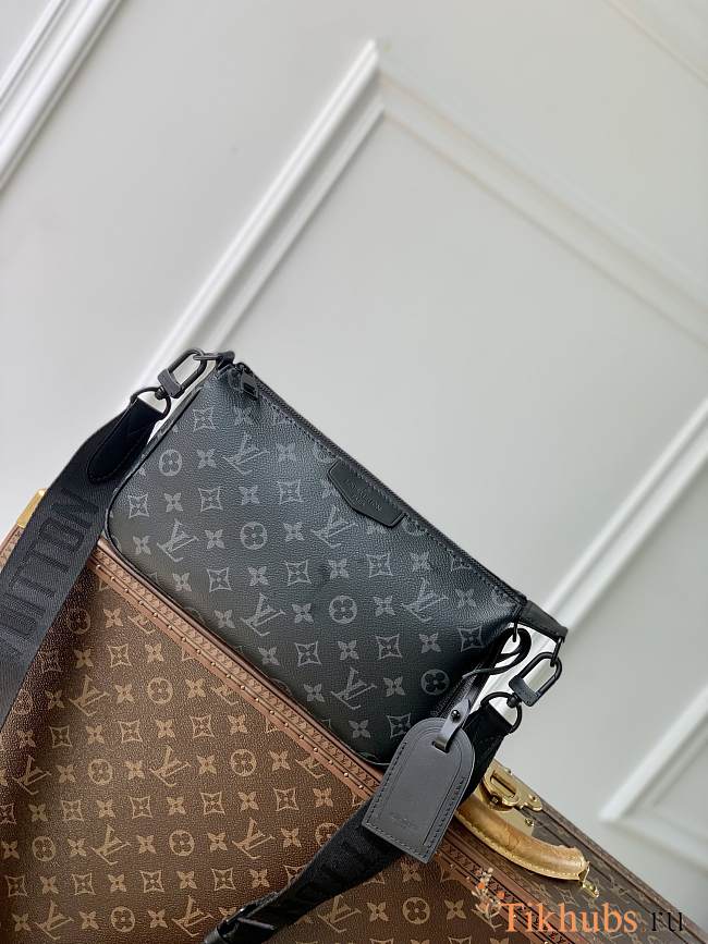 Louis Vuitton LV Pochette Monogram Accessoire XL 28 x 16.5 x 9 cm - 1