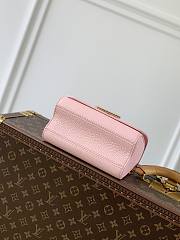 Louis Vuitton LV Twist PM Pink Bag 19 x 15 x 9 cm - 2