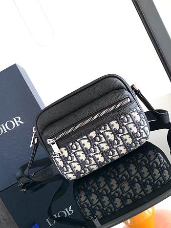 Dior Mini Rider 2.0 Zipped Messenger Bag 18.5 x 13.5 x 7 cm 