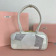 Miu Miu Embossed-Logo Leather Tote Bag White 27x12x9cm - 2