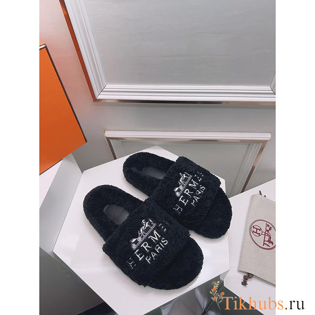 Hermès Logo Embroidered Fur Slippers Black - 1