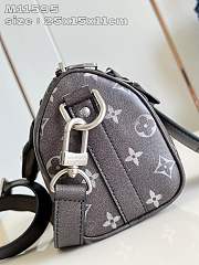 Louis Vuitton LV Keepall Bandoulière 25 Black 25 x 15 x 11 cm - 4