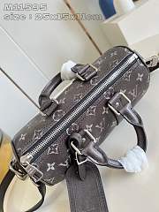 Louis Vuitton LV Keepall Bandoulière 25 Black 25 x 15 x 11 cm - 5