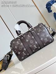 Louis Vuitton LV Keepall Bandoulière 25 Black 25 x 15 x 11 cm - 3