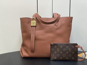 Louis Vuitton LV Low Key Cabas MM Cognac 47x30x14cm