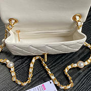 Chanel Mini Flap Bag Lambskin Pearls Gold White 20x12x6cm - 4