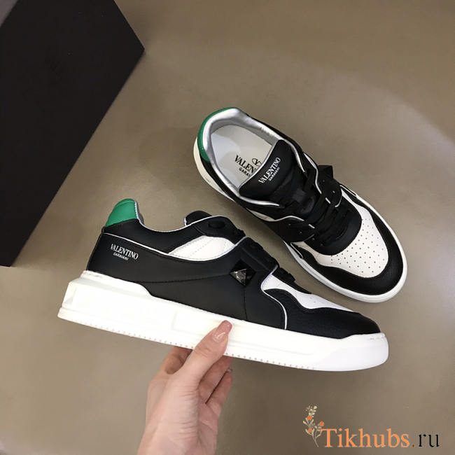 Valentino Freedots Low Top Sneaker Calfsin In Black - 1