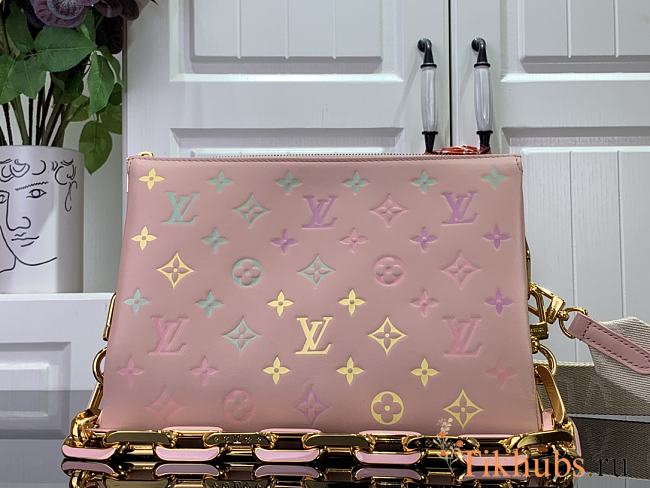 Louis Vuitton LV Coussin Bag Pink 26x20x12cm - 1