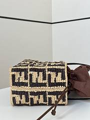 Fendi Small Roll Brown FF Raffia Crochet 23x19.5x15cm - 2