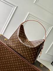 Louis Vuitton LV Slouchy MM Bag Monogram 40 x 31 x 11 cm - 4