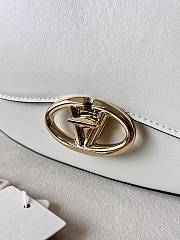 Valentino Small Garavani Ohval Shoulder Bag White 26x13x6.5cm - 4