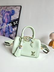 Louis Vuitton LV Speedy Green Bag 18.0x12.5x11cm - 1