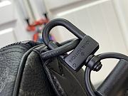 Louis Vuitton LV Speedy 30 Black Monogram 30x17x21cm - 6