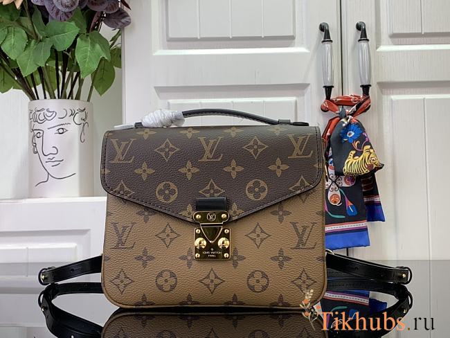 Louis Vuitton LV Pochette Métis Backpack Monogram 20 x 17 x 7 cm - 1