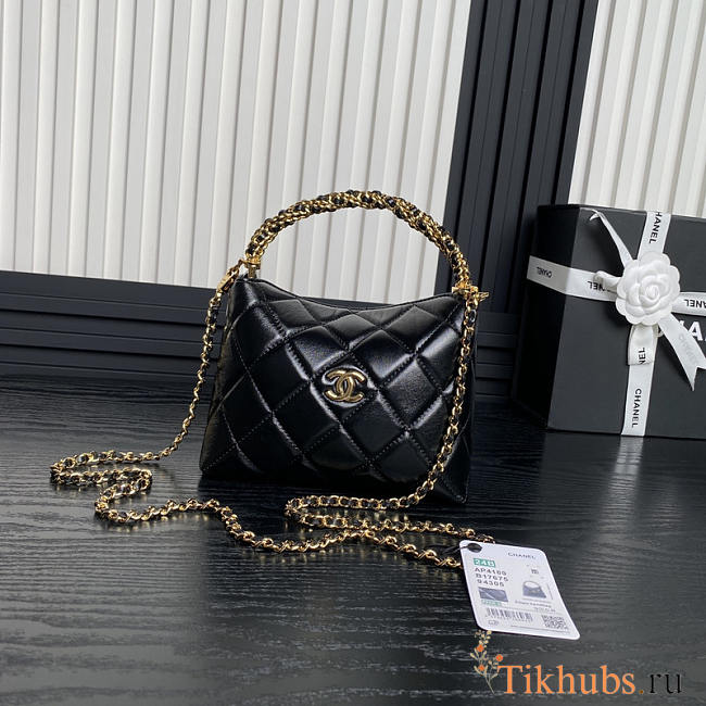 Chanel Clutch With Chain Shiny Lambskin Gold Black 18.5cm - 1