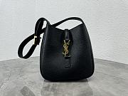 YSL Le 5 À 7 Soft Hobo Black 15x16x7cm - 1