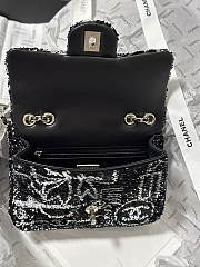 Chanel 24B Flap Bag Black 21cm - 6