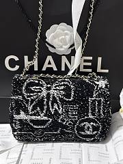 Chanel 24B Flap Bag Black 21cm - 2