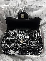 Chanel 24B Flap Bag Black 21cm - 3