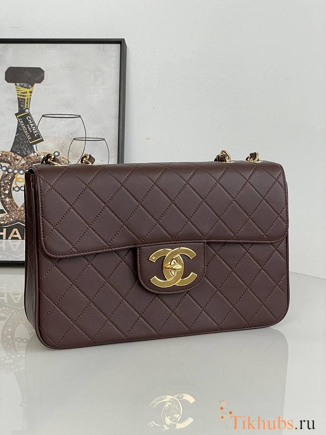 Chanel Jumbo Flap Bag Brown Lambskin Gold 30x21x8cm - 1