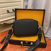 Fendi Shoulder Bag Black 24x16x7cm - 3