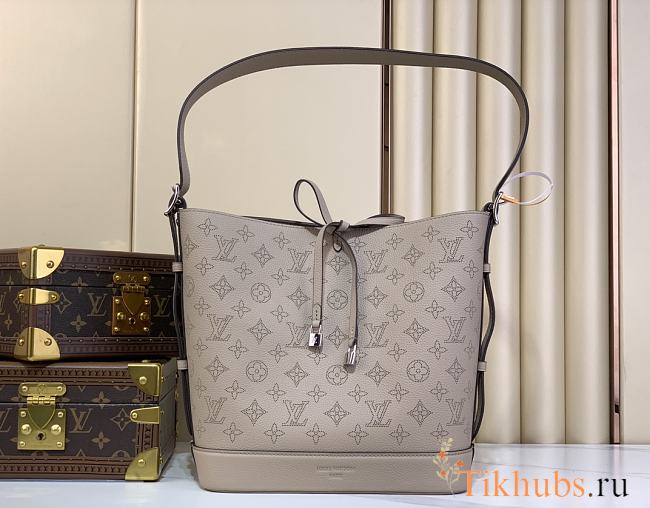 Louis Vuitton LV Flore Mahina Grey Bag 28 x 27 x 10 cm - 1