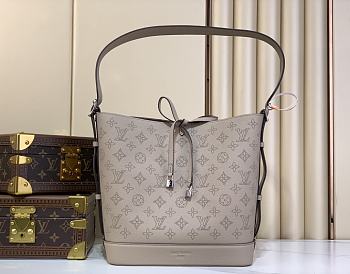 Louis Vuitton LV Flore Mahina Grey Bag 28 x 27 x 10 cm