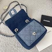 Chanel Bicolor CC Medallion Graphic Denim 17cm  - 4