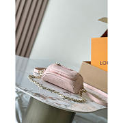 Louis Vuitton LV Mini Bumbag Pink 17x12x9.5cm - 3