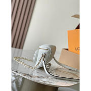 Louis Vuitton LV Mini Bumbag In White 17x12x9.5cm - 3