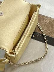 Louis Vuitton LV Wallet On Chain Ivy Yellow 23.5 x 12 x 4.3 cm - 3