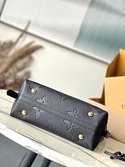 Louis Vuitton LV Carryall PM Black 29x24x12cm - 2