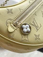 Louis Vuitton LV Loop Bag Yellow 23x13x6cm - 6