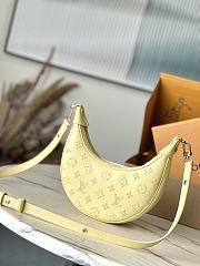 Louis Vuitton LV Loop Bag Yellow 23x13x6cm - 2