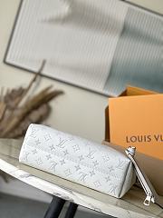 Louis Vuitton LV Bundle White 28x20x11.5cm - 4