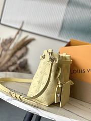 Louis Vuitton LV Bundle Yellow 28x20x11.5cm - 4