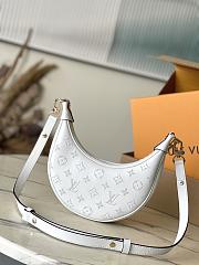 Louis Vuitton LV Loop Bag White 23x13x6cm - 5