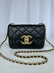 Chanel Mini Flap Bag Lambskin Gold Black 19x13.5x7cm - 1