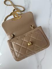 Chanel Mini Flap Bag Lambskin Gold Beige 19x13.5x7cm - 2