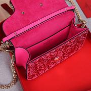 Valentino Garavani Small Pink Locò Shoulder Bag 19x10.5x5cm - 5