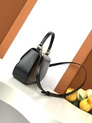 Celine Teen Lola Shiny Calfskin Black 20x11.5x5cm - 4