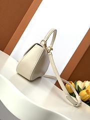 Celine Teen Lola Shiny Calfskin White 20x11.5x5cm - 5