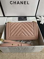 Chanel Leboy Bag Pink Caviar Gold Chevron 25cm - 3